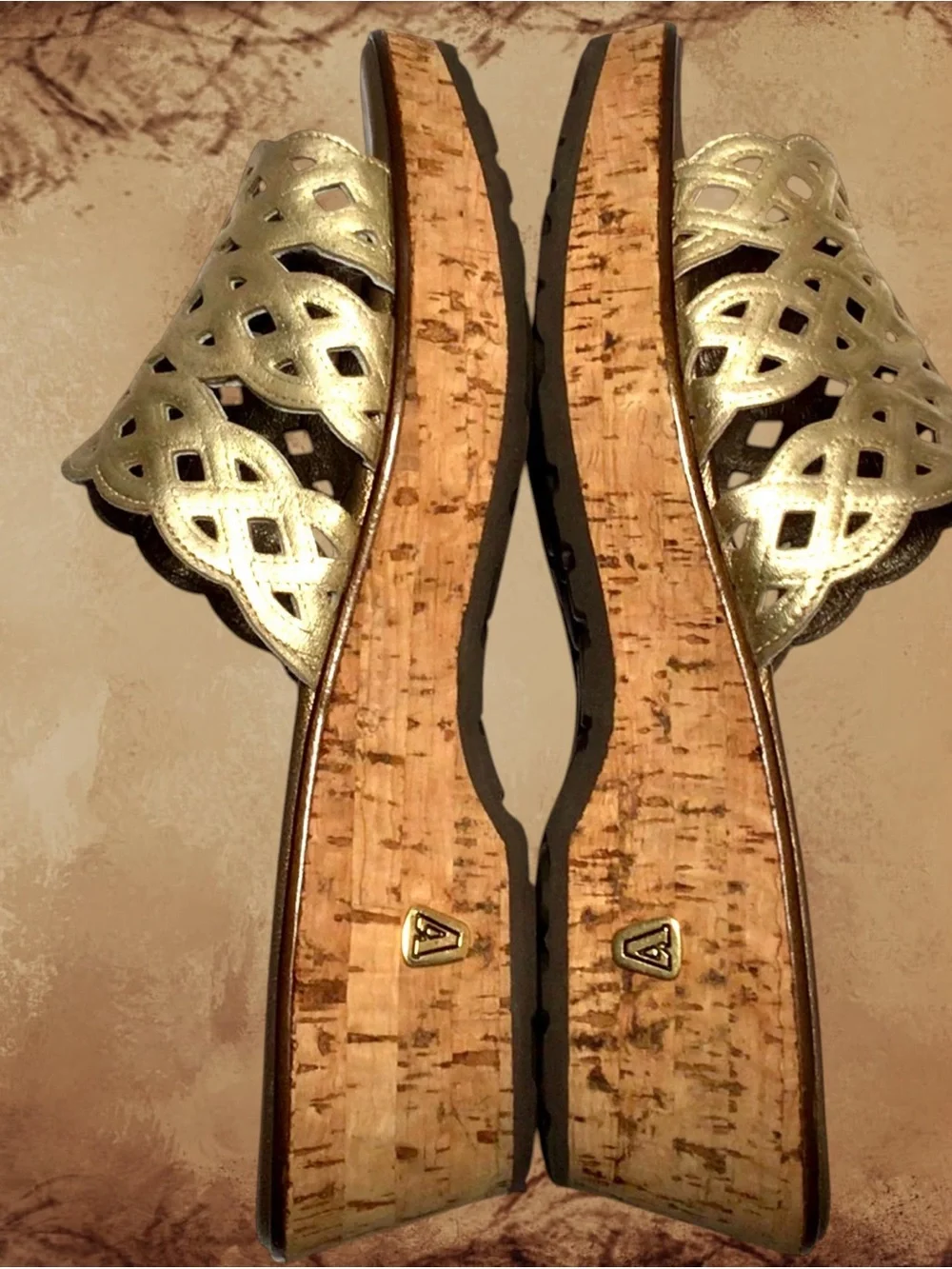 VALLEVERDE ITALIAN METALLIC Gold Leather CorkWedge SlideSandal (10)COMFY! 30.00!
